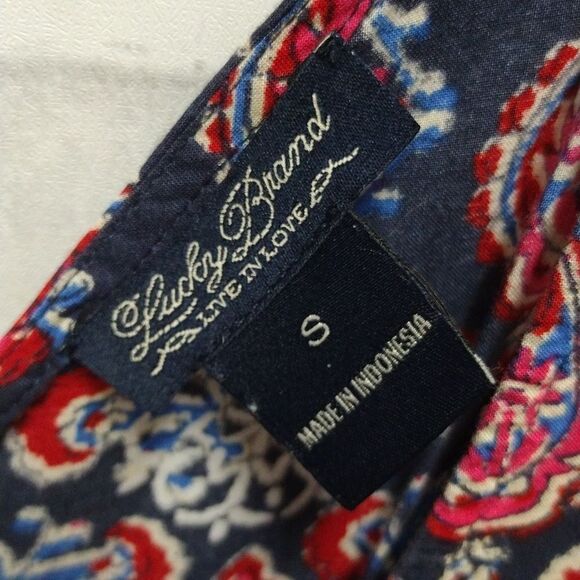 Lucky brand top - Picture 2 of 3